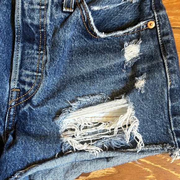Levi 501 shorts - Picture 3 of 6
